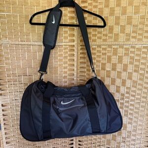 Nike Black Duffel Bag Black with white logo Unisex “Golf”